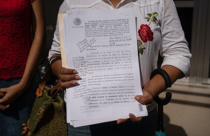 $!Una adolescente de 14 años ganó un recurso en Veracruz para que le fuera aplicada la vacuna contra la Covid-19.