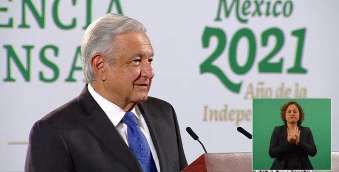 AMLO acusa a Telmex, de Slim, y al INAI, por campaña contra padrón telefónico