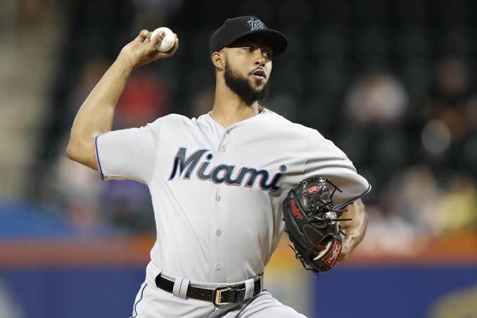 Sandy Alcántara irá en el Día Inaugural por Marlins