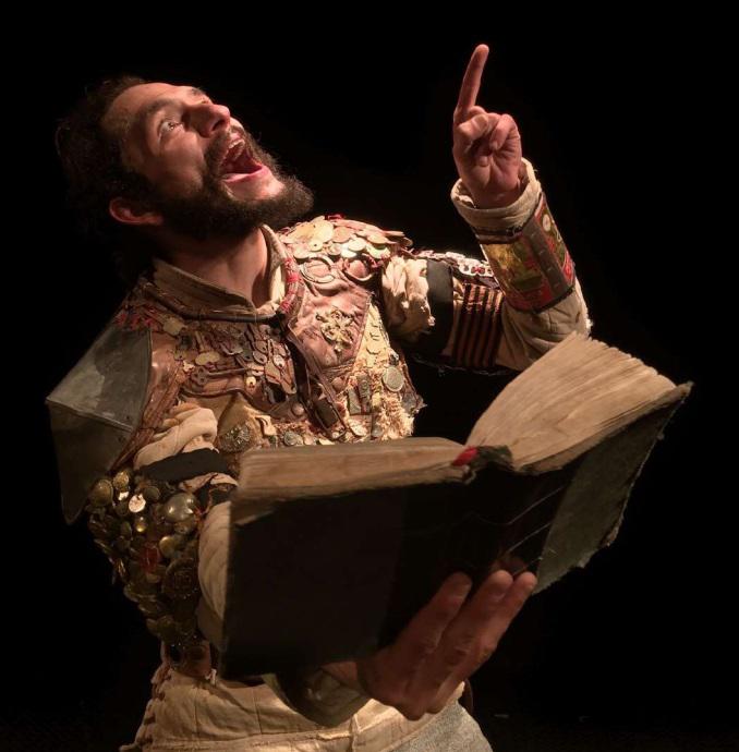 $!El martes 26 de septiembre a las 20:00 horas en el Teatro Ángela Peralta, la compañía TeatrodeCiertosHabitantes presenta Quijote, vencedor de sí mismo.