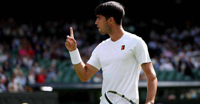 Carlos Alcaraz se blinda en Wimbledon y alcanza 20 victorias en Londres