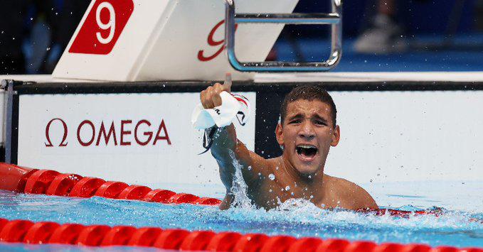 Tunecino Hafnaoui, de 18 años, sorprende con el oro en los 400 libres de natación en Tokio 2020
