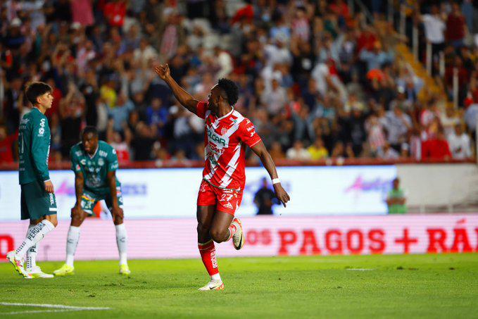 $!Diber Cambindo sufre grave lesión y estará fuera 6 semanas