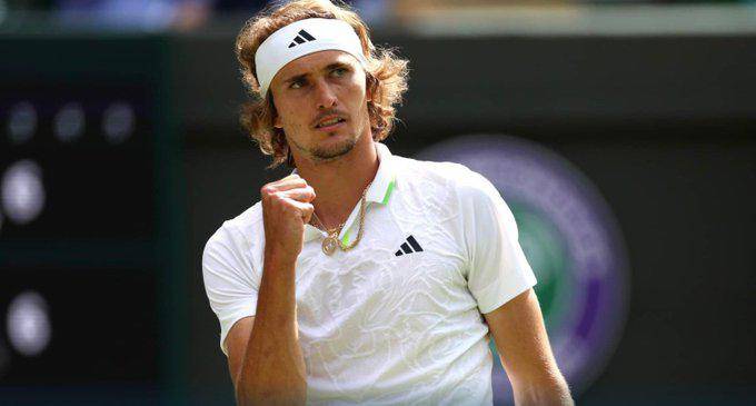 Alexander Zverev avanza a la segunda ronda.
