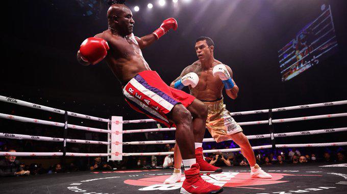 $!Evander Holyfield pierde con un terrible nocaut ante Vitor Belfort