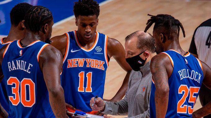 Tom Thibodeau llevó a los Knicks hasta la postemporada en la Conferencia Este de la NBA.