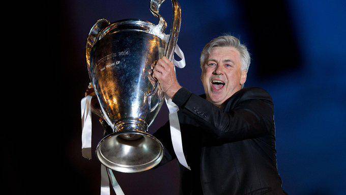 Carlo Ancelotti comanda a los técnicos con más Copas de Europa.