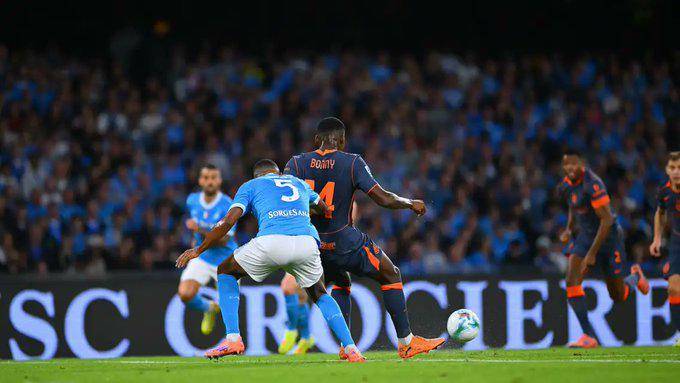 Napoli derrota 3-1 al Inter y asume el liderato de la Serie A