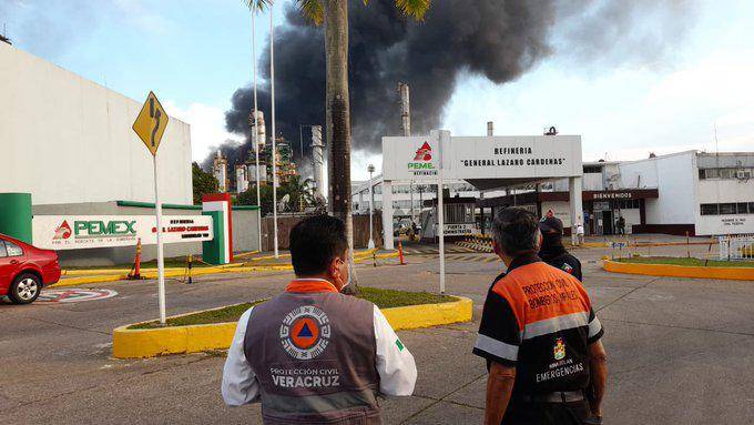 Se registra incendio en refinería de Minatitlán, Veracruz; Pemex reporta 7 lesionados
