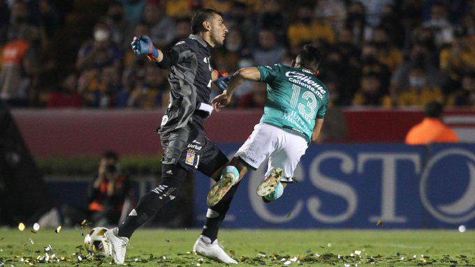 $!Tigres rescata el triunfo ante León con goles en el último suspiro