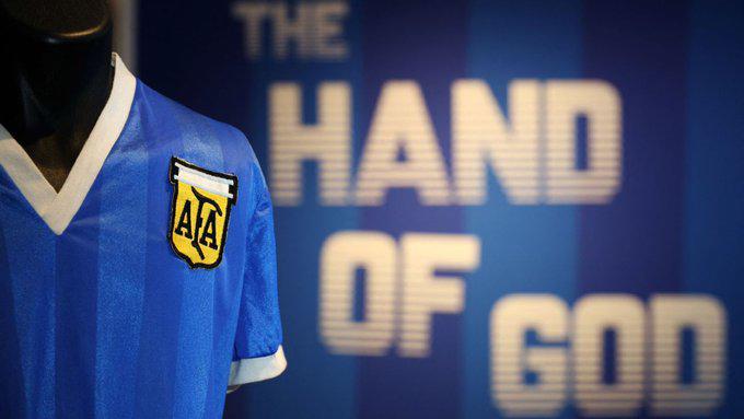 $!Camiseta que Maradona usó ante Inglaterra establece récord de subasta
