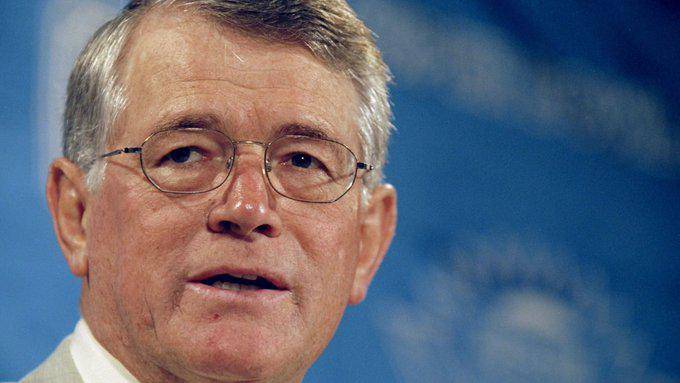 Dan Reeves muere a los 77 años.