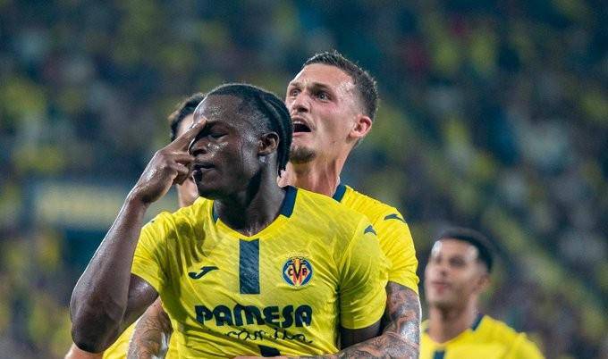 Villarreal arranca con autoridad: 2-0 sobre Oviedo en su regreso a Primera