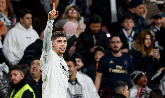 Fede Valverde mantiene vivo al Real Madrid en la lucha por LaLiga