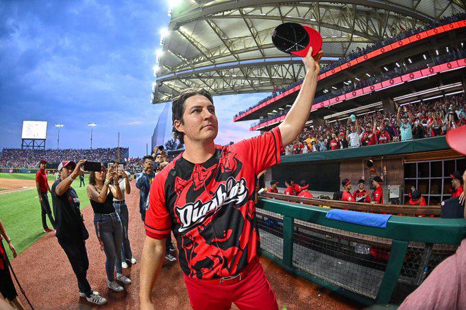 Trevor Bauer se queda toda la temporada con Diablos Rojos del México