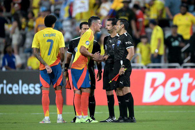James Rodríguez explota contra árbitro sinaloense César Ramos