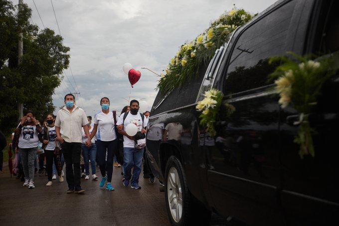 $!Los restos de la boxeadora Jeanette Zacarías llegan a Aguascalientes donde son velados