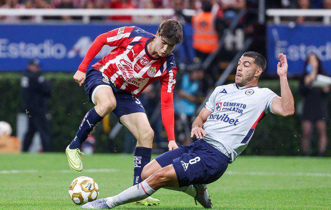 Chivas no puede aprovechar su localía.
