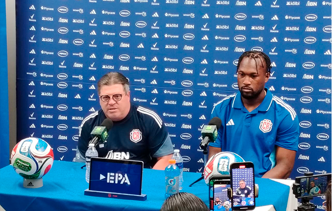 Miguel Herrera tiene las horas contadas, depende de pasar al Mundial.