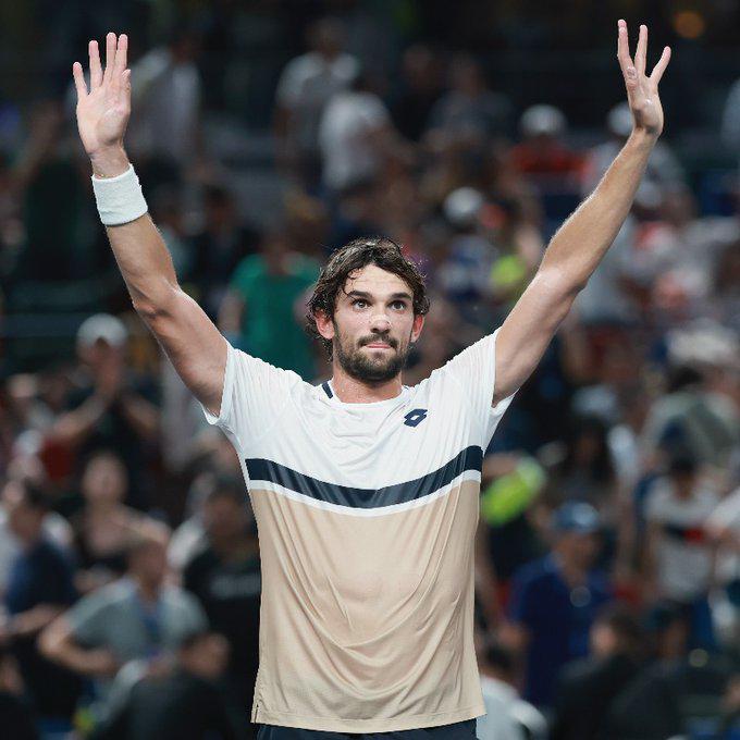$!Vacherot vence a Djokovic y buscará el título de Shanghái