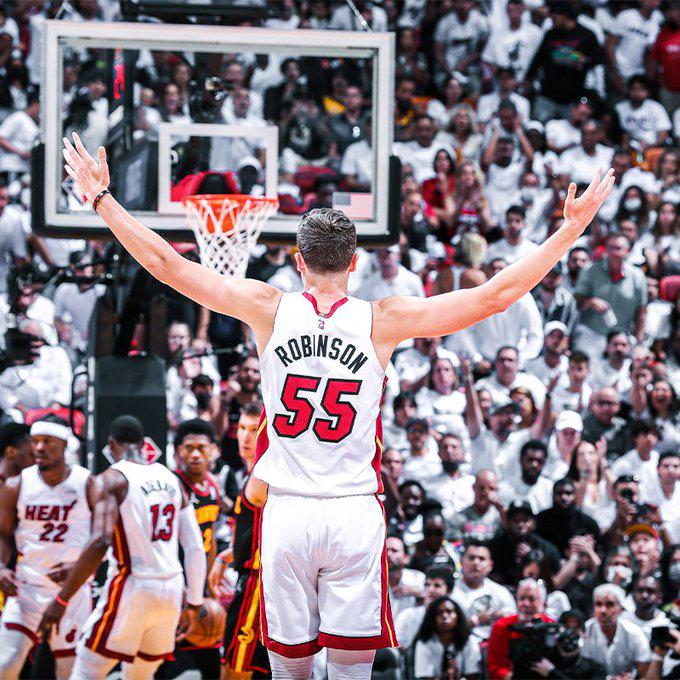 $!Miami Heat logra victoria contundente sobre Atlanta Hawks con un Duncan Robinson intratable