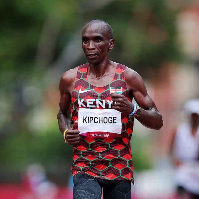 $!Eliud Kipchoge es bicampeón olímpico del maratón; mexicanos, lejos del podio