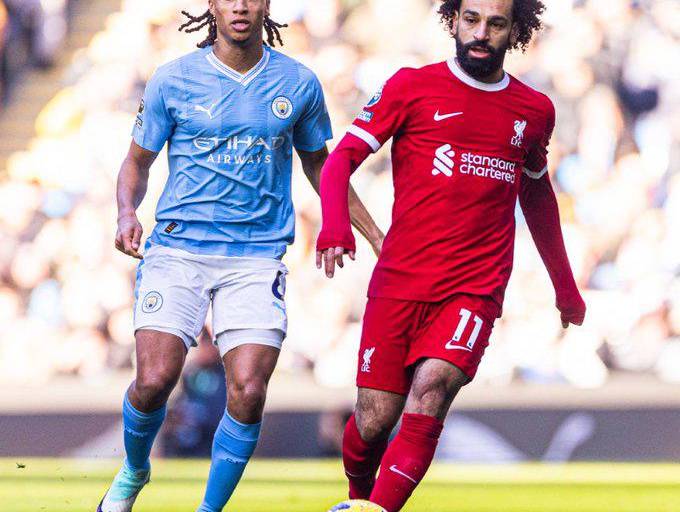 Salen tablas en duelo en la cima de la Premier League