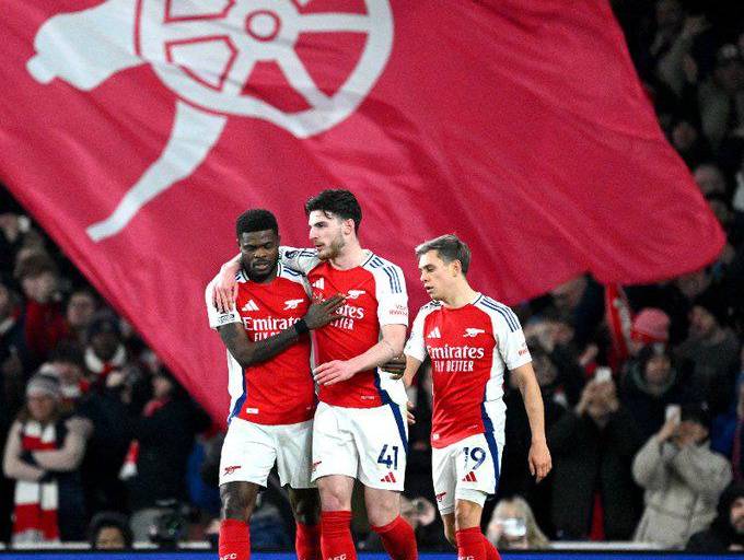 Arsenal va por el milagro ante el Newcastle United en las semifinales de la Copa de la Liga