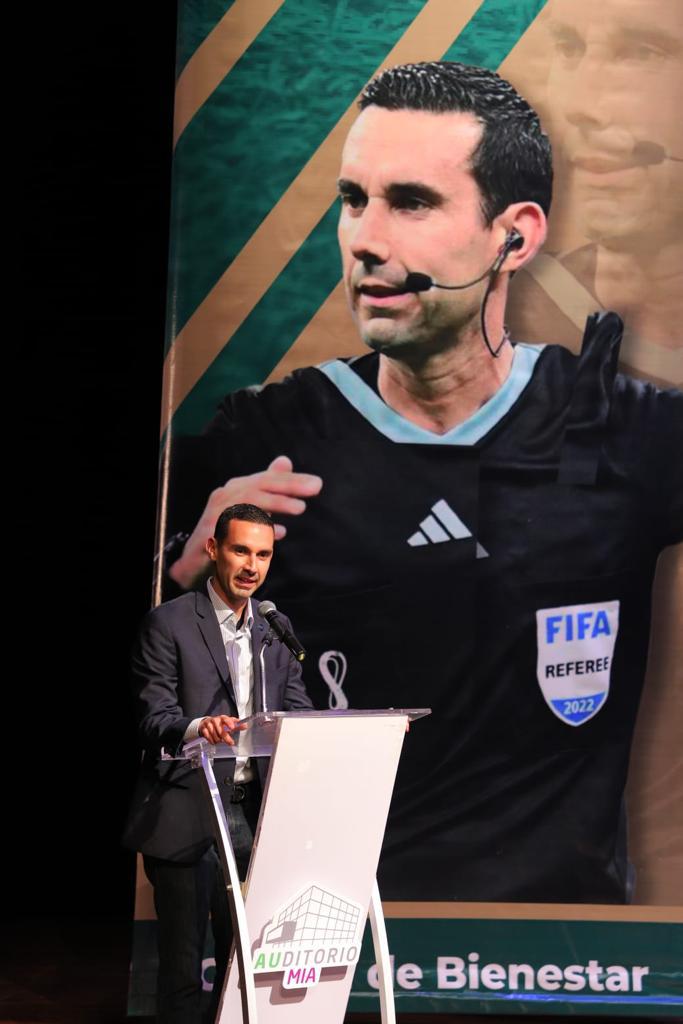 $!Culiacán llena de reconocimientos a César Ramos