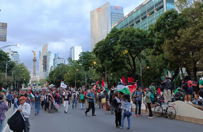 $!Miles de personas marchan en CDMX, en apoyo a Palestina; exigen ruptura de relaciones con Israel