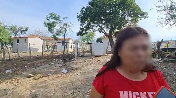 María Victoria acude a la zona de El Verde, en Concordia, donde se habla de la localización de una fosa clandestina. Ella busca a su nieto de 16 años desparecido en 2024.
