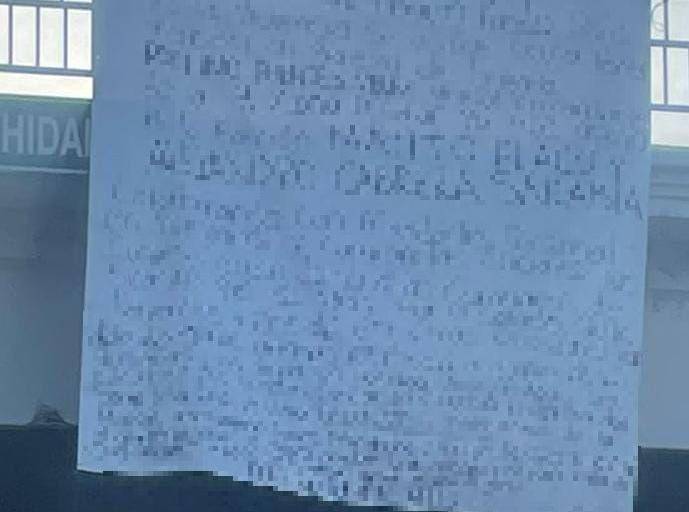 Mensaje dirigido a Sheinbaum aparece en Culiacán; acusan a mando militar de presuntos nexos con grupo criminal