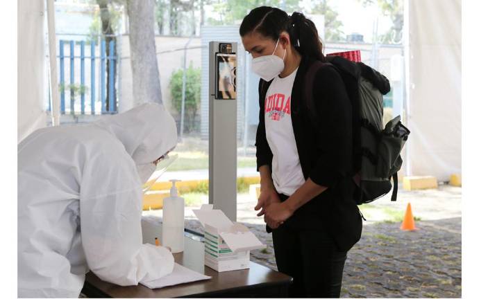 María del Rosario Espinoza llega al CNAR.