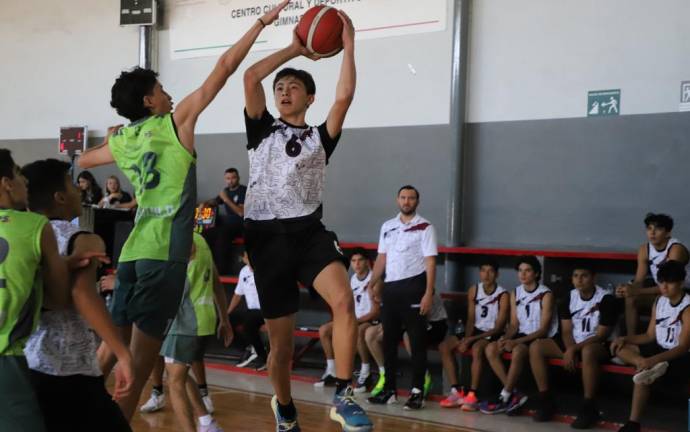Sinaloa logra dos triunfos en Macro Regional de basquetbol