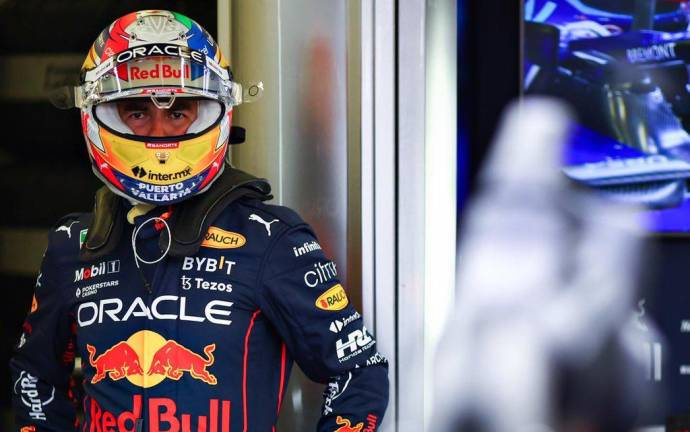 ‘Checo’ Pérez se acerca al líder Max Verstappen, tras su segundo lugar en Silverstone