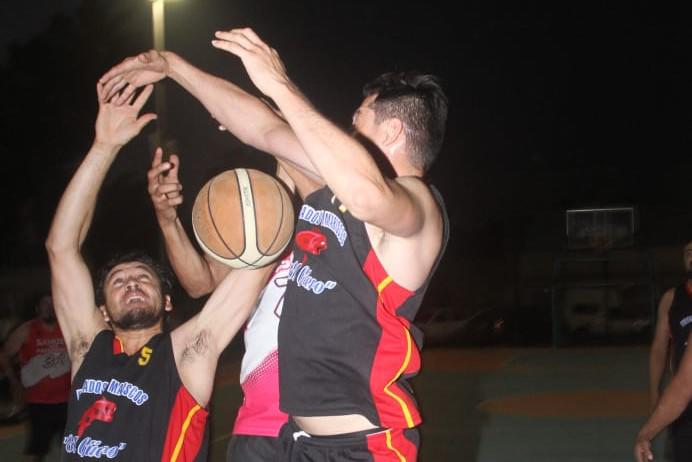 Powerade mantiene buen paso en la Liga de Casa Hogar