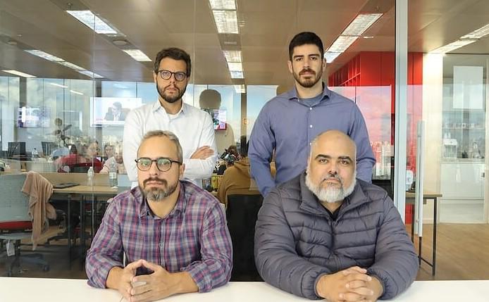 $!Parte del equipo de periodistas del medio Metrópoles, que ganó el Premio Gabo a Cobertura.