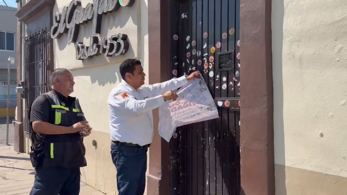 Protección Civil de Culiacán retira el sello de suspensión del bar El Guayabo, ubicado en el Centro de la ciudad.