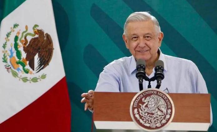 El Presidente Andrés Manuel López Obrador realizó su habitual conferencia de prensa matutina desde Quintana Roo.
