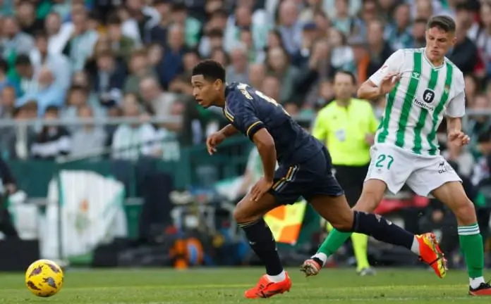 Real Madrid empata ante el Betis y pone en peligro el liderato