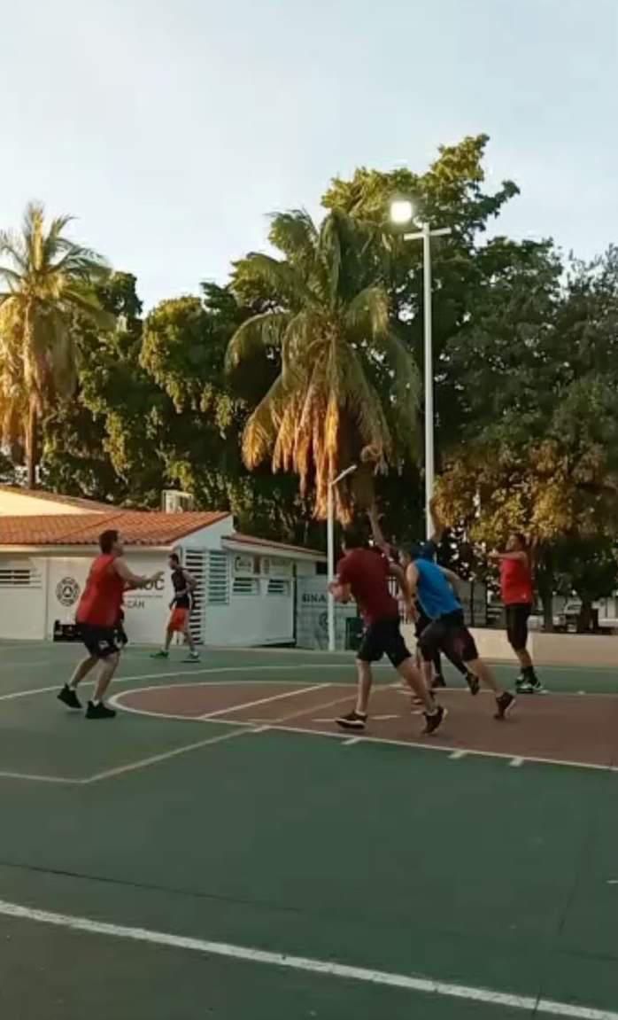$!Con intensidad arranca Torneo Navideño de Basquetbol de la colonia Gabriel Leyva