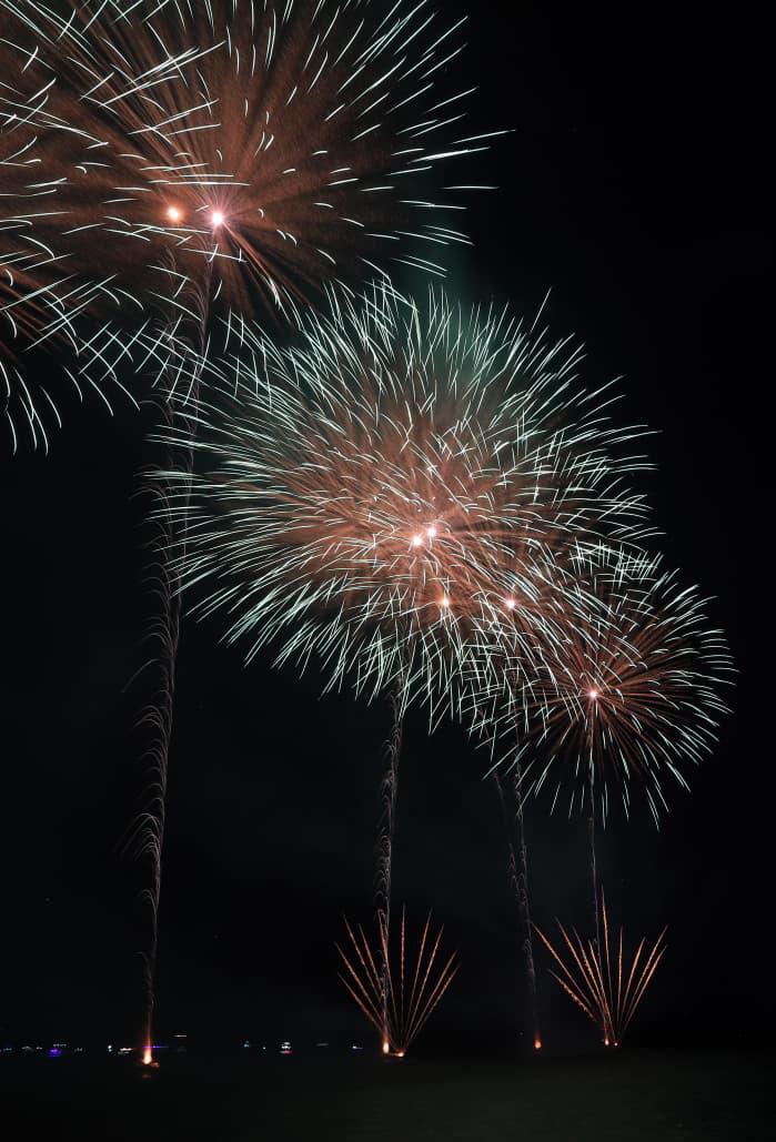 $!Disfrutan miles del Combate Naval del Carnaval a ritmo de música de banda