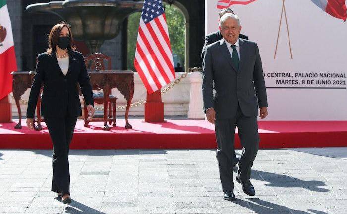 Vicepresidenta de EU, Kamala Harris, se reúne con AMLO en Palacio Nacional