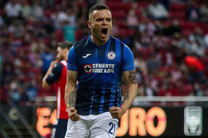 $!Chivas rescata el empate ante Cruz Azul en el último suspiro