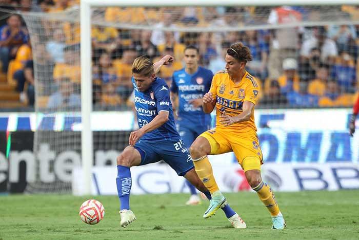 Tigres deja escapar el liderato