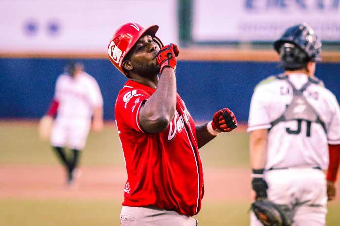 Jesús ‘Cacao’ Valdez luce a la ofensiva en la Liga Mexicana de Beisbol