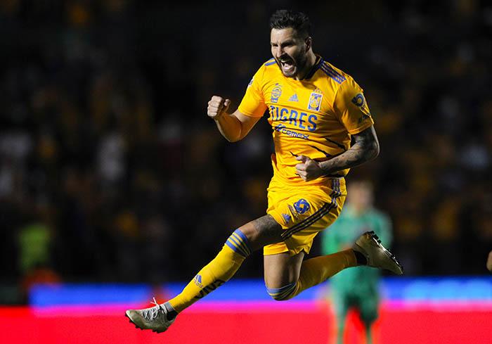 Gignac tiene noche mágica para guiar a Tigres al triunfo sobre Chivas