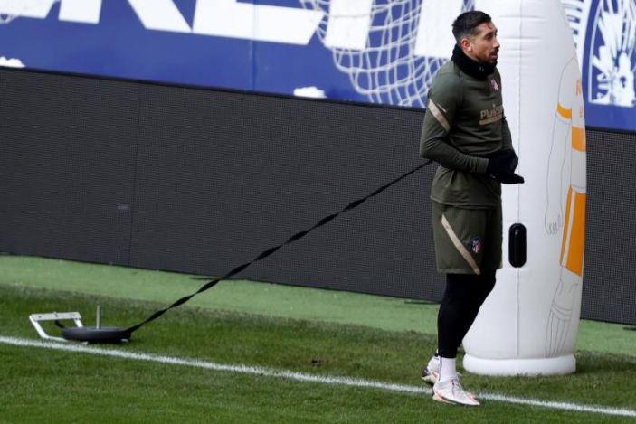Atlético de Madrid recupera a Héctor Herrera, el último afectado por el coronavirus