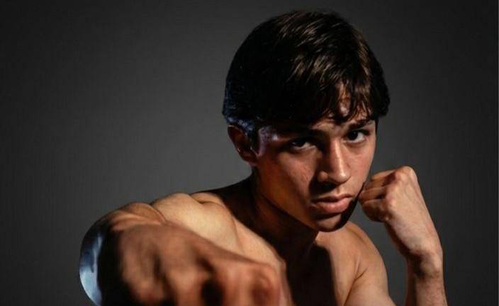 Con apenas 19 años, Joel “Shorty” Ávila se ha convertido en una de las nuevas promesas del boxeo mazatleco.