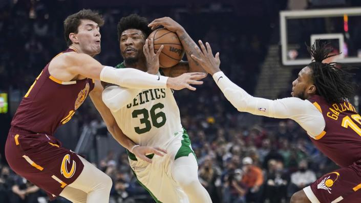 $!Celtics vencen a Cavaliers para dividir serie